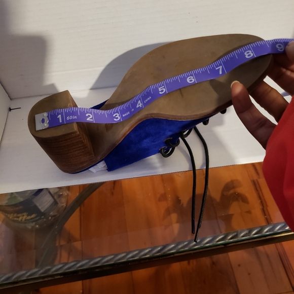 Shoes - Picture 5 of 5